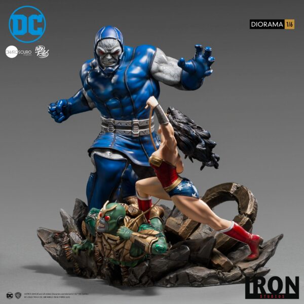 DC Comics Diorama 1/6 Wonder Woman Vs Darkseid by Ivan Reis 54 cm – Bild 2