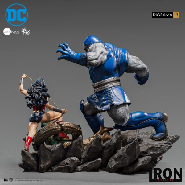 DC Comics Diorama 1/6 Wonder Woman Vs Darkseid by Ivan Reis 54 cm – Bild 3