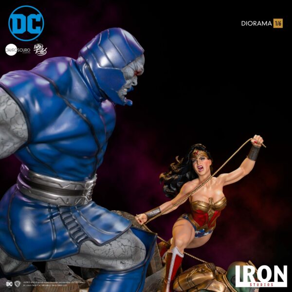 DC Comics Diorama 1/6 Wonder Woman Vs Darkseid by Ivan Reis 54 cm – Bild 12