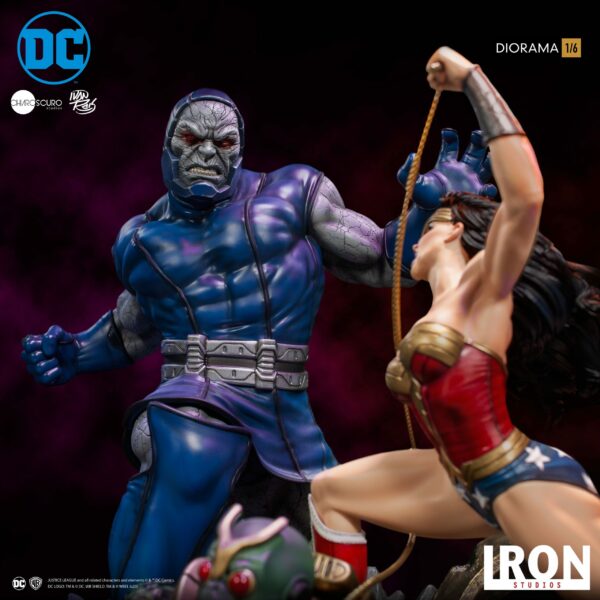 DC Comics Diorama 1/6 Wonder Woman Vs Darkseid by Ivan Reis 54 cm – Bild 13