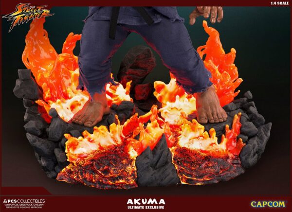 Street Fighter Mixed Media Statue 1/4 Akuma Ultimate Exclusive 58 cm – Bild 3
