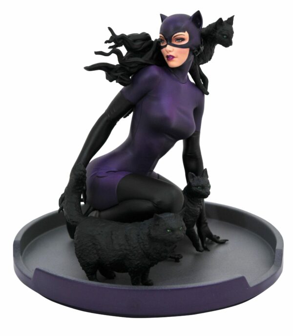 DC Comic Gallery PVC Statue Classic '90s Catwoman 15 cm