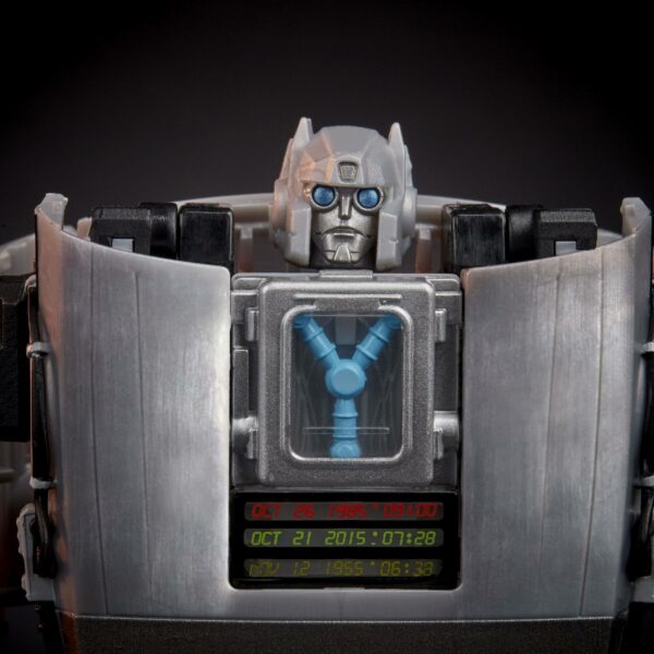 Transformers x Zurück in die Zukunft Actionfigur Delorian 14 cm – Bild 4