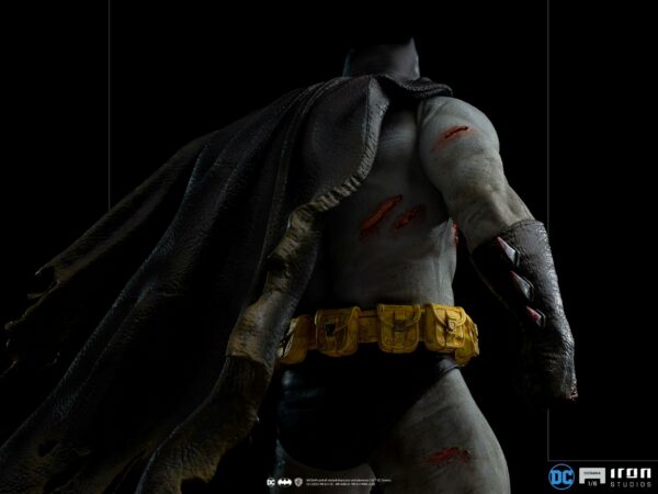 Batman - Die Rückkehr des Dunklen Ritters Diorama 1/6 Batman 38 cm – Bild 6