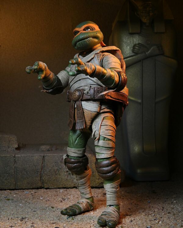 Neca Universal Monsters x TMNT Ultimate Michelangelo as The Mummy 18cm – Bild 4